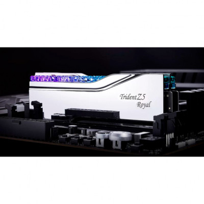 Модуль пам'яті для комп'ютера DDR5 32GB (2x16GB) 6400 MHz Trident Z5 Royal Silver G.Skill (F5-6400J3239G16GX2-TR5S)