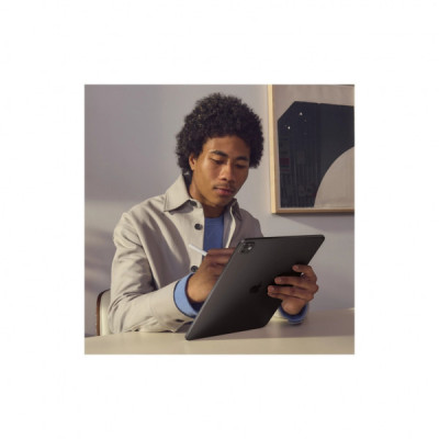 Планшет Apple iPad Pro 13" M5 Wi‑Fi 256GB with standard glass - Space Black (MDYJ4TY/A) Планшет Apple iPad Pro 13" M5 Wi‑Fi 256GB with standard glass - Space Black (MDYJ4TY/A)