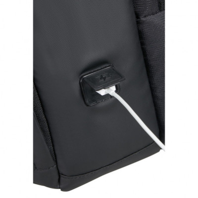 Рюкзак для ноутбука American Tourister 15.6" Urban Groove UG11 tech backpack, Black, 23л (24G*09043) Рюкзак для ноутбука American Tourister 15.6" Urban Groove UG11 tech backpack, Black, 23л (24G*09043)